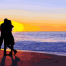 Картина по номерам "Влюбленные на побережье" 40*50 см 10212-AC